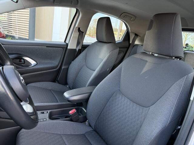 Toyota YARIS 1.5 Hybrid Active | Trekhaak | Navigatie | Carplay