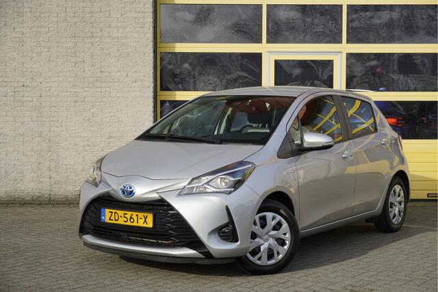 Toyota YARIS 1.5 Hybrid Automaat! Active BJ2019 Led | Achteruitrijcamera | Climate control | Cruise control | Getint glas