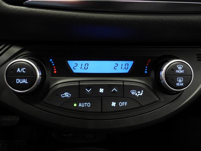 Toyota YARIS 1.5 Hybrid Active CAMERA/CLIMA/CRUISE/BLUETOOTH!