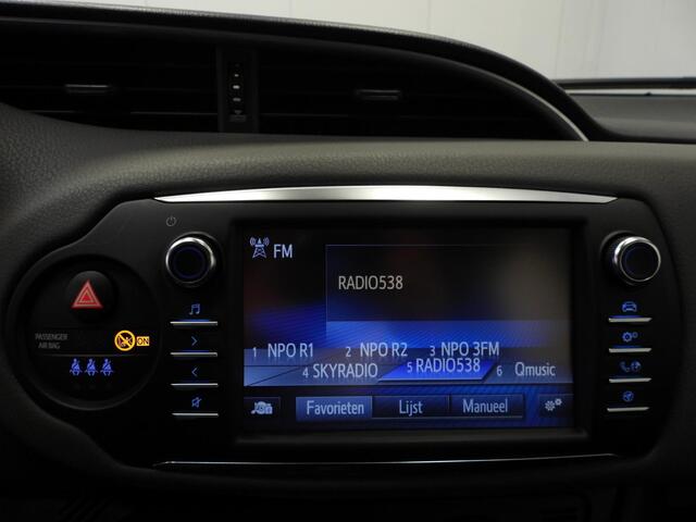 Toyota YARIS 1.5 Hybrid Active CAMERA/CLIMA/CRUISE/BLUETOOTH!