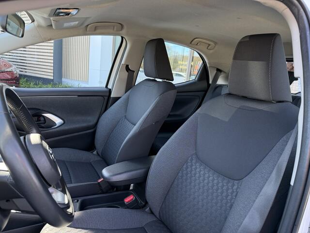 Toyota YARIS 1.5 Hybrid Active | Caplay | Camera | Trekhaak |