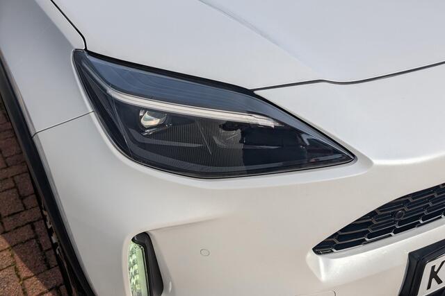 Toyota YARIS Cross 1.5 Hybrid GR Sport Stoelverwarming, Apple Carplay & Android Auto, HUD