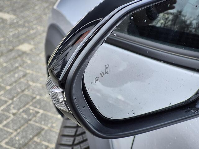 Toyota YARIS Cross 1.5 Hybrid 130 GR SPORT | Facelift | Elek. Kofferklep | Stoel- stuurverwarming | PDC V+A | BSM | Camera