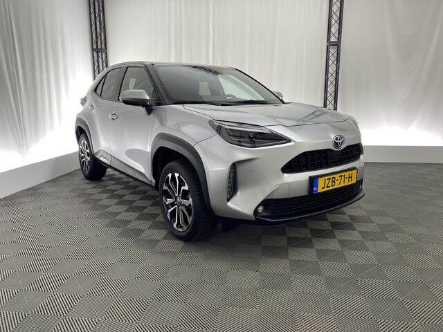 Toyota YARIS Cross 1.5 Hybrid Explore | Apple carplay | Navi | Camera | Stuur, stoel, voorruit verwarmd | Parkeersensoren