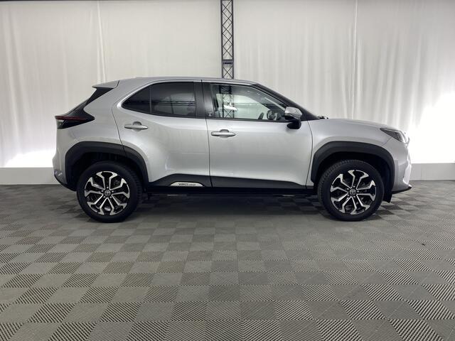 Toyota YARIS Cross 1.5 Hybrid Explore | Apple carplay | Navi | Camera | Stuur, stoel, voorruit verwarmd | Parkeersensoren