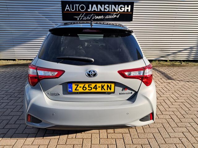 Toyota YARIS 1.5 Hybrid GR-Sport!! Hybride Automaat | Unieke uitvoering!! | Camera | Cruise | LM Velgen | Privacy glas | Keyless | RIJKLAARPRIJS INCL 12 MAANDEN GARANTIE EN BEURT