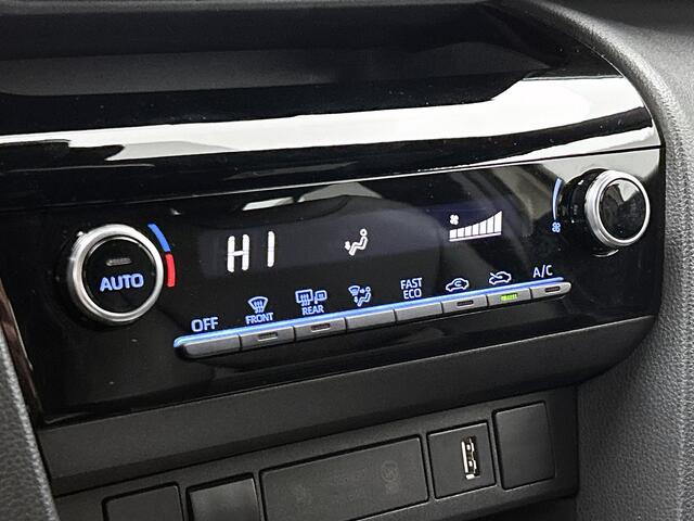 Toyota YARIS Cross 1.5 Hybrid First Edition | NL dealeronderhouden | Lederen interieur |