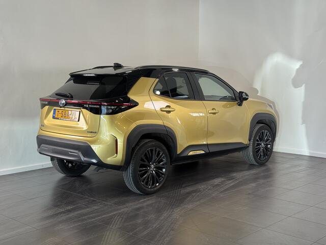 Toyota YARIS Cross 1.5 Hybrid Adventure | Panoramadak | Elektrische achterklep | JBL-Audio | Stoel/stuurverwarming | BSM |