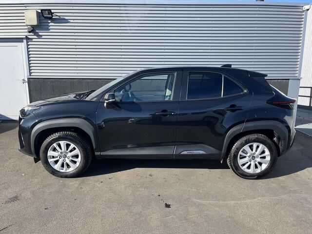 Toyota YARIS Cross 1.5 Hybrid Business Trekhaak, Parkeersensoren voor + achter, Navigatie, Smart Key, LMV,