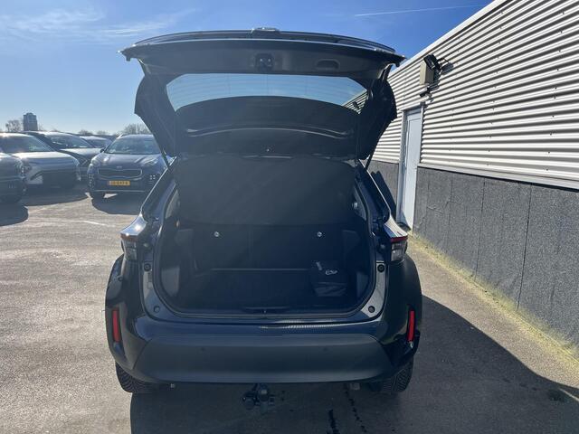 Toyota YARIS Cross 1.5 Hybrid Business Trekhaak, Parkeersensoren voor + achter, Navigatie, Smart Key, LMV,