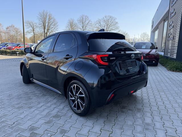Toyota YARIS 1.5 Hybrid Dynamic Limited | Stoelverwarming | Parkeersensoren