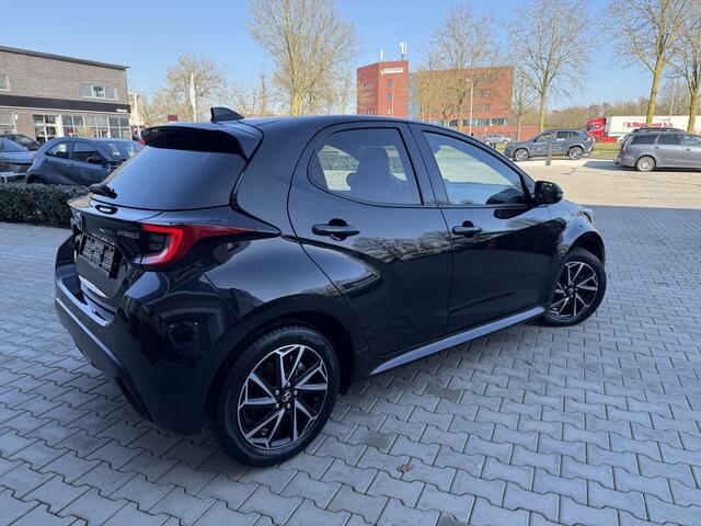 Toyota YARIS 1.5 Hybrid Dynamic Limited | Stoelverwarming | Parkeersensoren