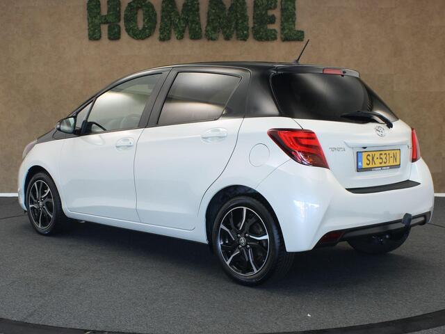 Toyota YARIS 1.0 VVT-i Trend - BI-TONE - ACHTERUITRIJCAMERA - AUTOMATISCH GEREGELDE AIRCO - AUTO HOMMEL ONDERHOUDEN - LICHTMETALEN VELGEN -