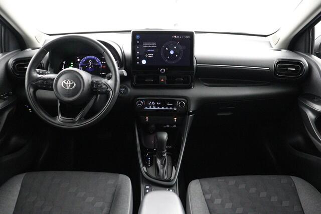 Toyota YARIS 1.5 Hybrid 115 Dynamic | Apple Carplay/Android Auto | Dodehoek Detectie | Stoel/stuurverwarming |