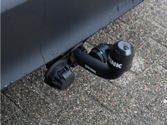 Toyota YARIS Cross 1.5 Hybrid Executive JBL Geluidsinstallatie, Trekhaak, Stoelverwarming, Carplay/Android Auto, Parkeersensoren Voor en Achter