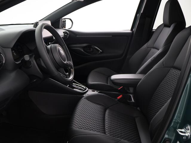 Toyota YARIS 1.5 Hybrid 130 Executive Dodehoek | Parkeersensoren | 130pk!