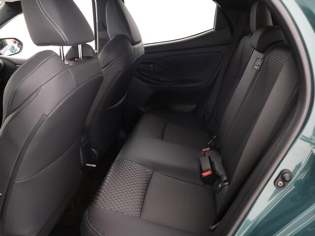 Toyota YARIS 1.5 Hybrid 130 Executive Dodehoek | Parkeersensoren | 130pk!