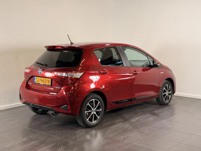 Toyota YARIS 1.5 Hybrid Design Sport | Fietsendragerbeugel | Dealeronderhouden | Getinte ramen |