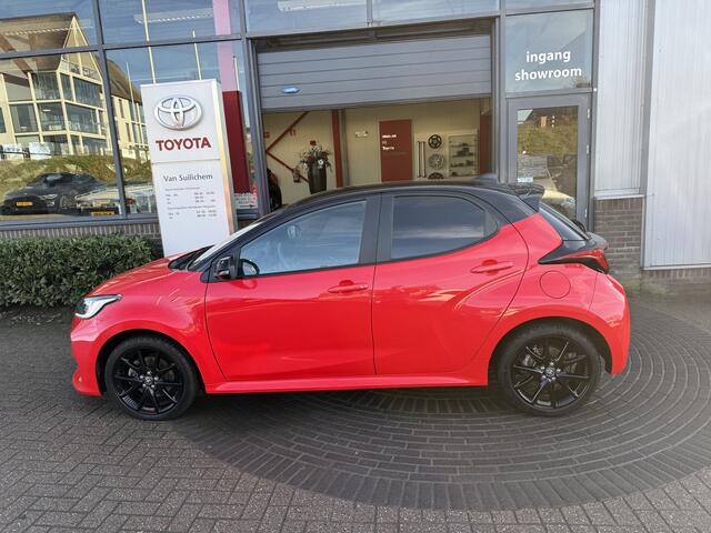 Toyota YARIS 1.5 hybride executive bi-tone panodak