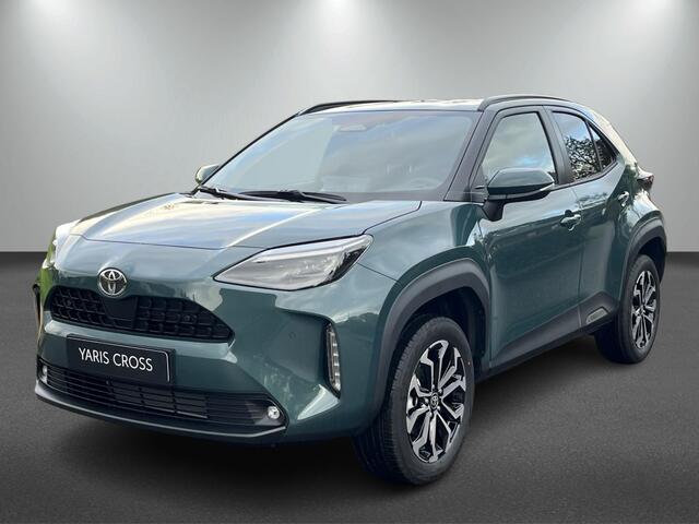 Toyota YARIS Cross 1.5 Hybride 130 pk Black Edition, Safety + Winter pakket.