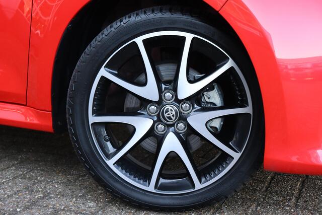 Toyota YARIS 1.5 Hybrid Launch Edition, Parkeersensoren