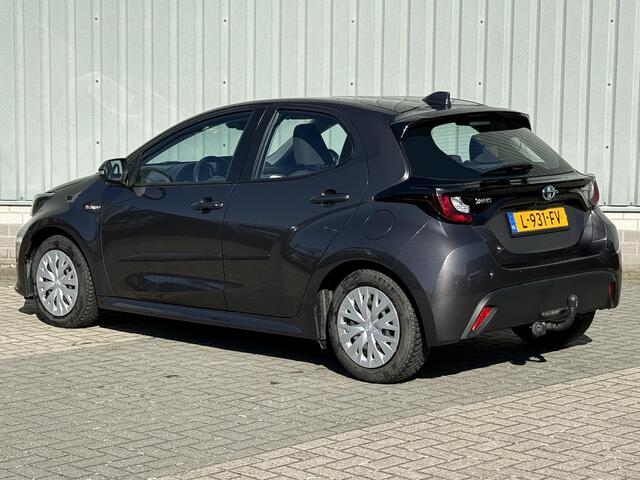 Toyota YARIS 1.5 Hybrid Active / Camera / Trekhaak / Adaptive Cruise Control / Apple CarPlay/Android Auto / All Seasonbanden / Bluetooth / Climate Control /