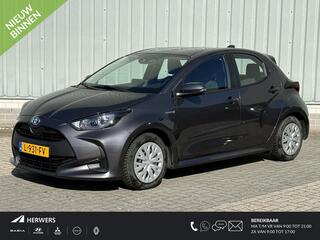 toyota-yaris-1.5-hybrid-active---ca