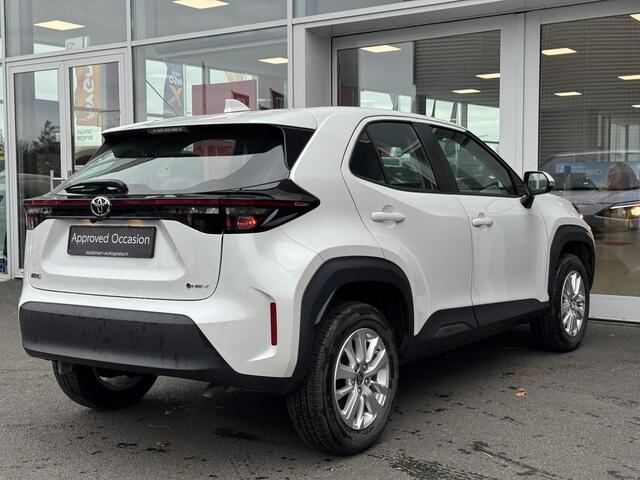 Toyota YARIS Cross 1.5 Hybrid 115 Dynamic limited Keyless entry/start | Parkeersensoren rondom | Stoelverwarming