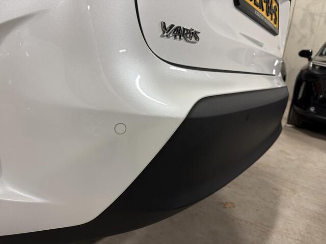 Toyota YARIS Cross 1.5 Hybrid 115 Dynamic limited Keyless entry/start | Parkeersensoren rondom | Stoelverwarming