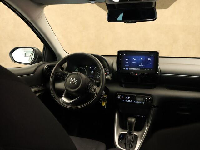 Toyota YARIS 1.5 Hybrid 115 Comfort - ORIGINEEL NEDERLANDSE AUTO - APPLE CARPLAY/ANDROID AUTO - ACHTERUITRIJCAMERA - PREMIUM KLEUR 'FOREST GREEN' - BLUETOOTH TELEFOONVOORBEREIDING - CRUISE CONTROL