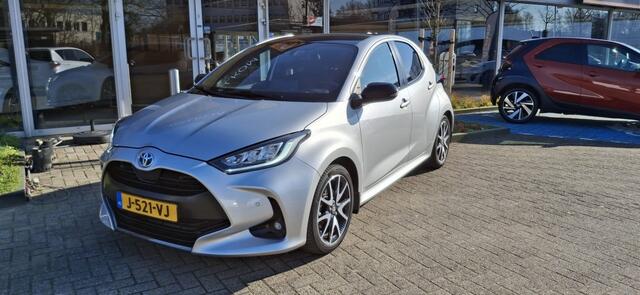 Toyota YARIS 1.5 H Executive NLauto | Full-option | dealeronderhouden
