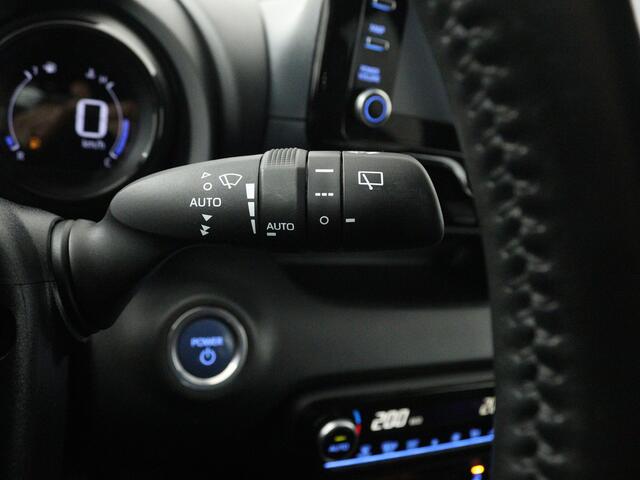 Toyota YARIS 1.5 Hybrid Launch Edition