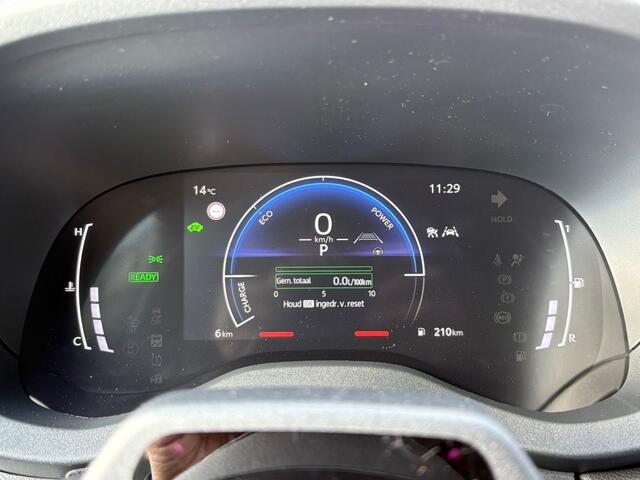 Toyota YARIS Cross 1.5 Hybrid 130 Dynamic | Comfort Pack | Sensoren v/a | Stoelverw