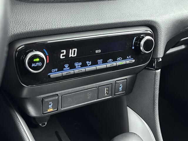 Toyota YARIS 1.5 Hybrid Style | Voorstoelen Verwarmd | Draadloze Telefoonlader | Apple Carplay/Android Auto |