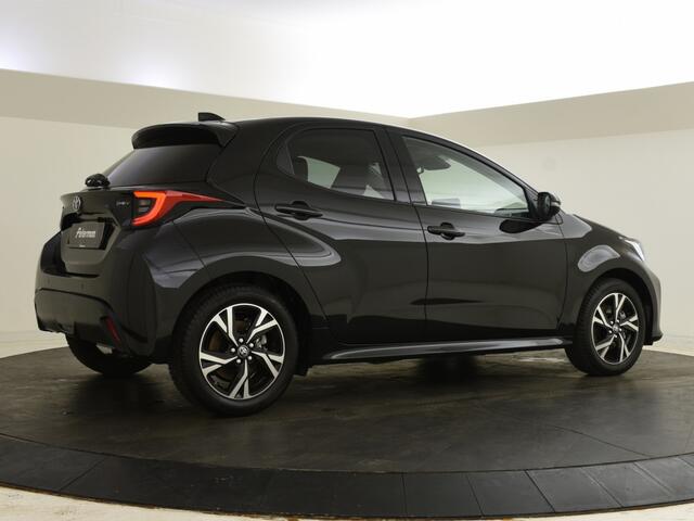 Toyota YARIS 1.5 Hybrid 115 Style | Verwarmde stoelen | PDC V+A | Blind Spot