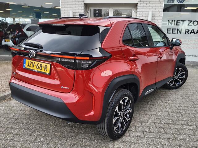 Toyota YARIS Cross 1.5 Hybrid 130 Dynamic | Comfort Pack | Sensoren v/a | Stoelverw