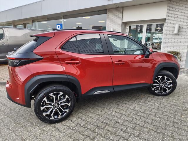 Toyota YARIS Cross 1.5 Hybrid 130 Dynamic | Comfort Pack | Sensoren v/a | Stoelverw