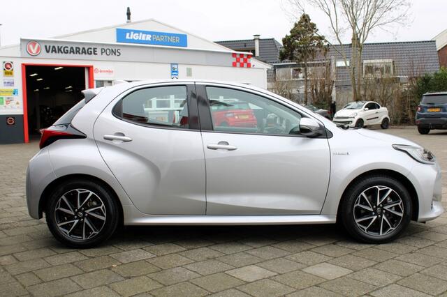 Toyota YARIS 1.5 Hybrid Dynamic