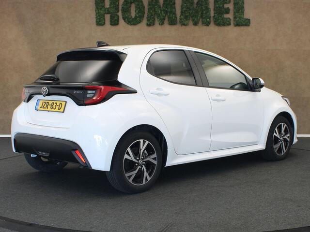 Toyota YARIS 1.5 Hybrid 115 Dynamic - CLIMATE CONTROL - VOORSTOELEN VERWARMD - STUURVERWARMING - DODEHOEKDETECTIE - ACHTERUITRIJCAMERA - PARKEERSENSOREN VOOR EN ACHTER - APPLE CARPLAY/ANDROID AUTO - DRAADLOZE TELEFOONLADER