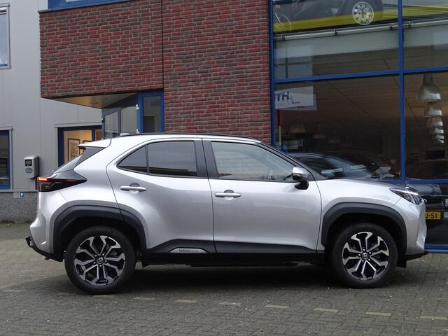 Toyota YARIS Cross 1.5 Hybrid Dynamic TREK HAAK