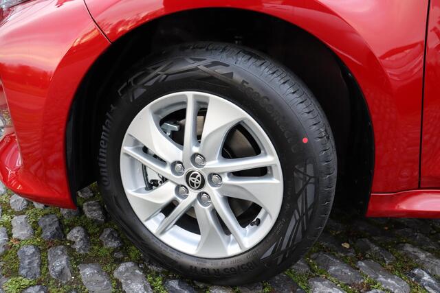 Toyota YARIS 1.5 Hybrid 115 Active, Nieuw en snel leverbaar met ¤2000,- inruilpremie!!