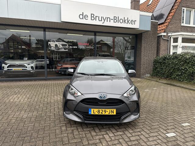 Toyota YARIS 1.5 Hybrid Active 1e eigenaar / dealeronderhouden / stoelverwarming / Apple Carplay / Android Auto / parkeercamera / adaptive cruise control / Toyota 10 jaar garantie programma / Toyota Pechhulppas / rijklaarprijs