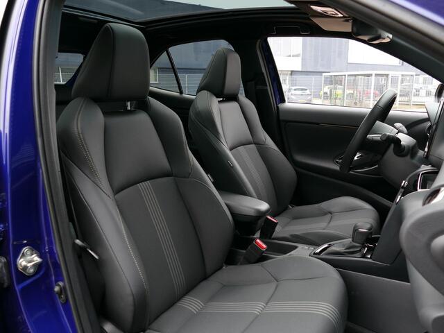 Toyota YARIS Cross 1.5 Hybrid Adventure | Adaptive Cruise Control | Panorama dak | Stoelverwarming | Verwarmd stuurwiel | Elektrische kofferklep | Keyless Entry & Start | Matrix LED | Trekhaak | JBL Audio | Head Up Display | VOL OPTIES!