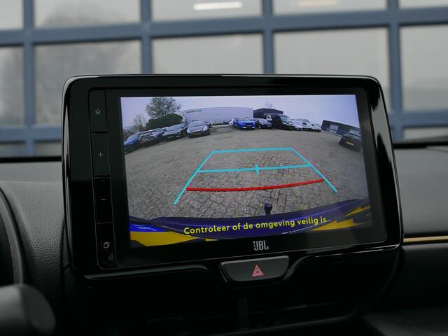 Toyota YARIS Cross 1.5 Hybrid Adventure | Adaptive Cruise Control | Panorama dak | Stoelverwarming | Verwarmd stuurwiel | Elektrische kofferklep | Keyless Entry & Start | Matrix LED | Trekhaak | JBL Audio | Head Up Display | VOL OPTIES!