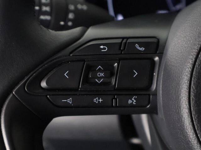 Toyota YARIS Cross 1.5 Hybrid 115 Dynamic Luxury Bi-Tone | Stuur-& Stoelverwarming | Apple Carplay & AndroidAUTO | Privacy Glass |