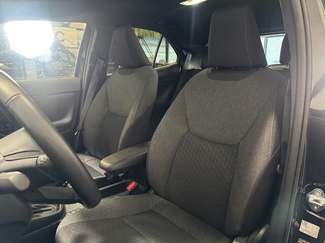 Toyota YARIS Cross 1.5 Hybrid 115 First Edition | Stoelverwarming | Parkeersensoren voor/achter | Keyless |