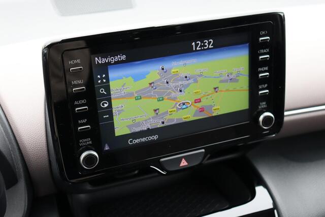 Toyota YARIS Cross 1.5 Hybrid Executive, 360 Camera! BSM, Navi, Stoelverwarming, Stuurverwarming.