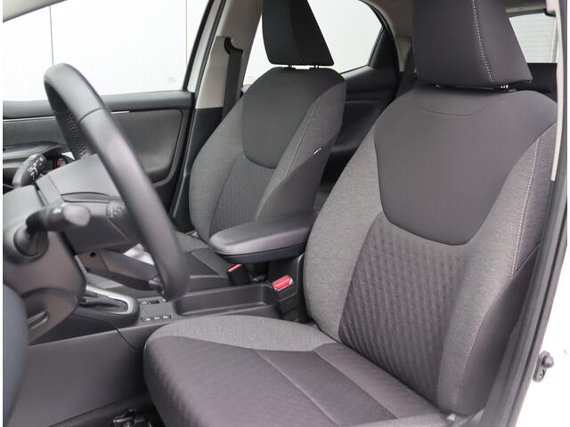 Toyota YARIS 1.5 Hybrid Dynamic | 1e eigenaar | Camera | Navigatie | LED