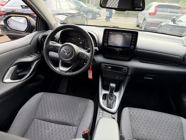 Toyota YARIS 1.5 Hybrid Active Automaat Carplay Stoelverwarming voor Achteruitrijcamera