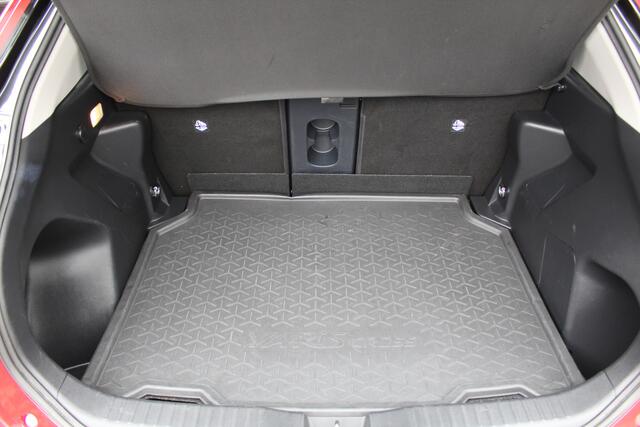 Toyota YARIS Cross 1.5 Hybrid Executive | Rijklaar | Bi-Tone | Trekhaak | Blind Spot | Head Up | Stoelverw. | Sensoren v+a | JBL | Half-leder